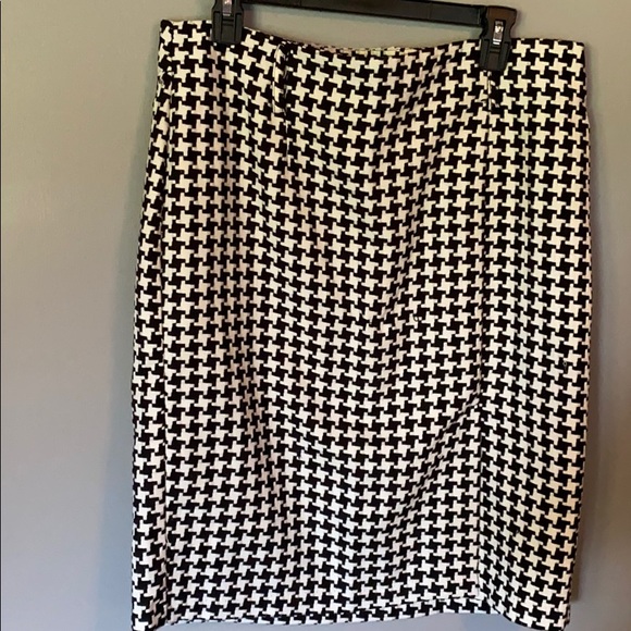 New York Clothing Co. Dresses & Skirts - New York Clothing Co. Houndstooth Skirt